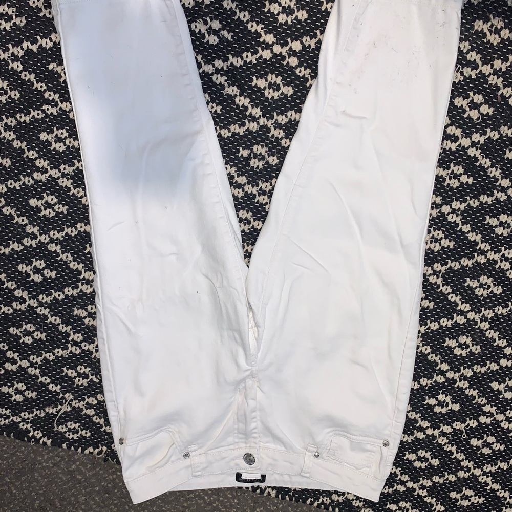 White capris